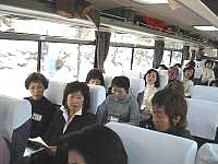箱根　見学中のバスの様子